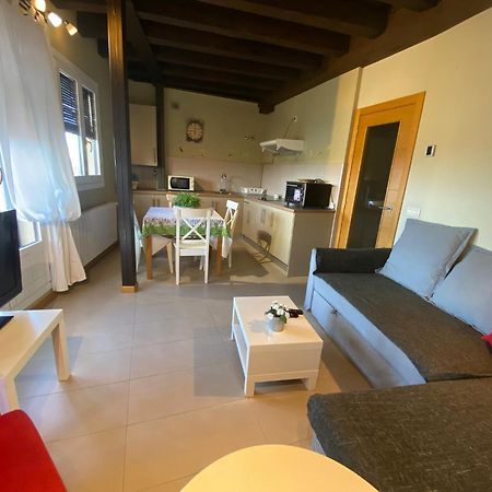 Refitoleria Apartamentos Segovia Bagian luar foto