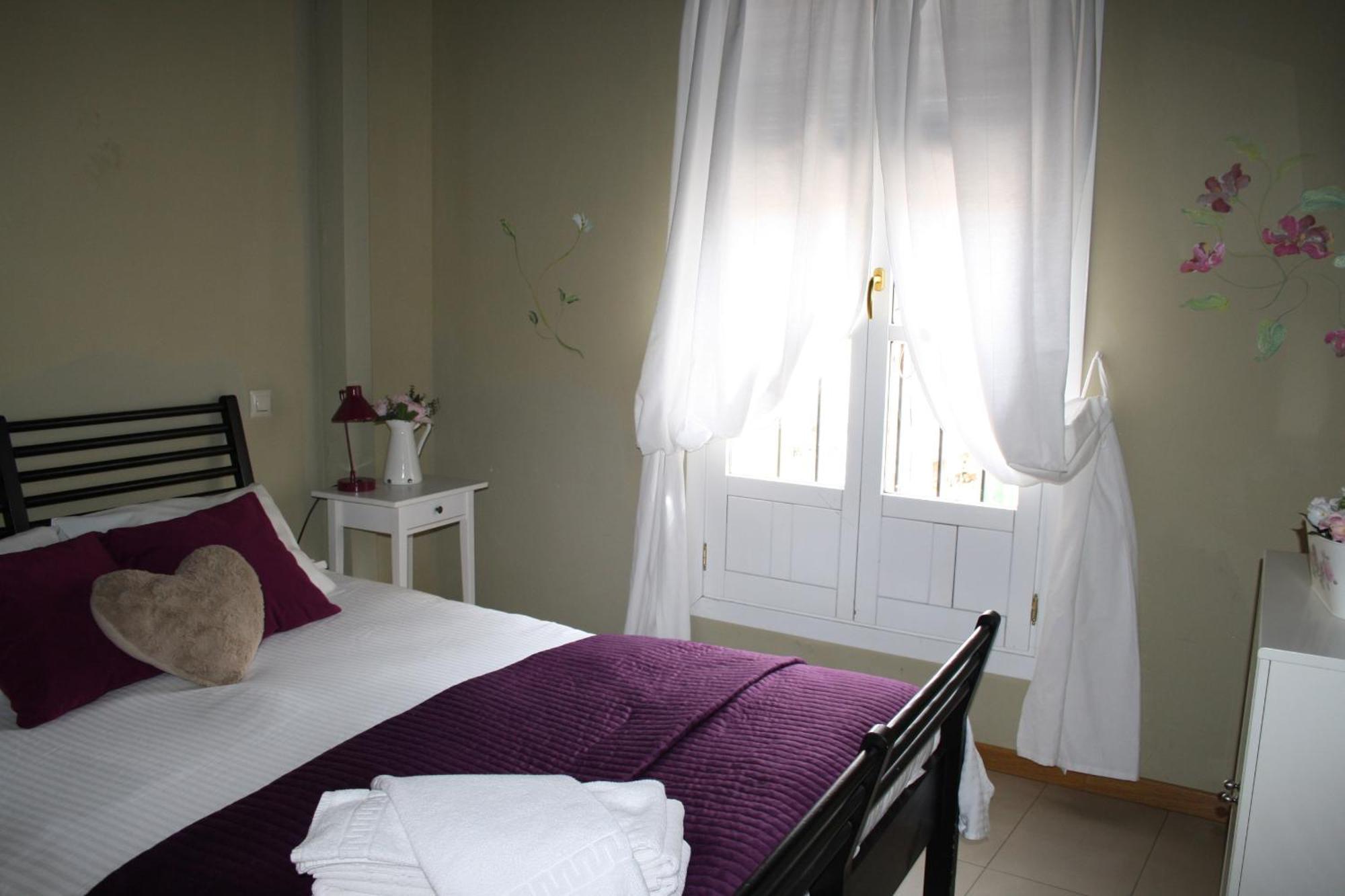 Refitoleria Apartamentos Segovia Bagian luar foto