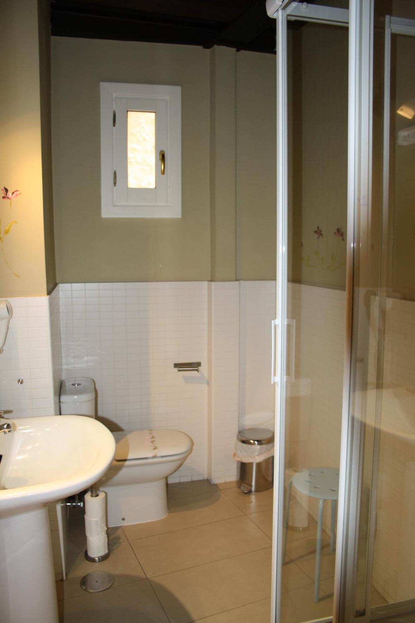 Refitoleria Apartamentos Segovia Bagian luar foto
