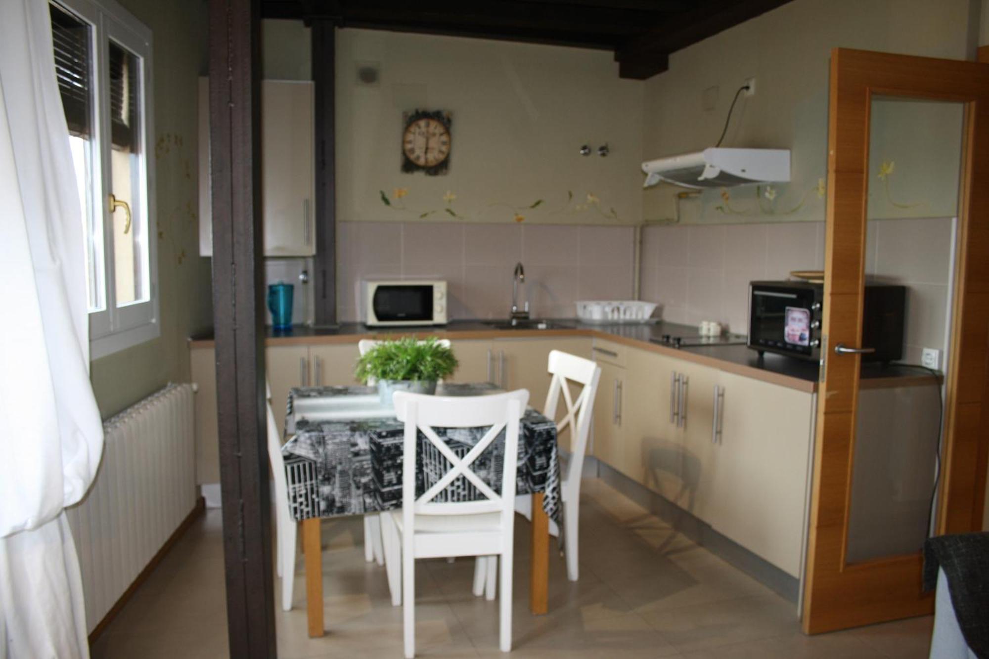 Refitoleria Apartamentos Segovia Bagian luar foto