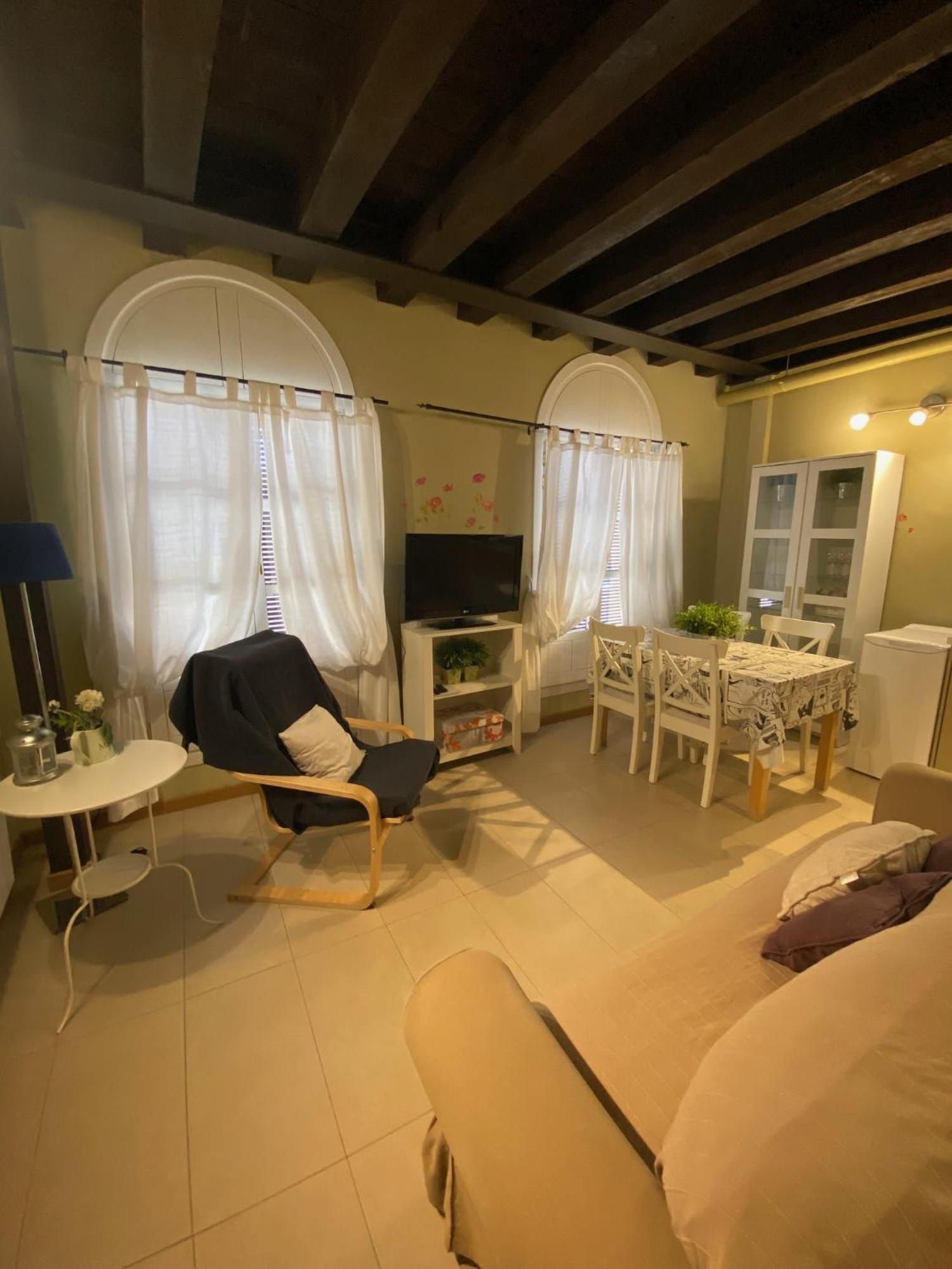 Refitoleria Apartamentos Segovia Bagian luar foto