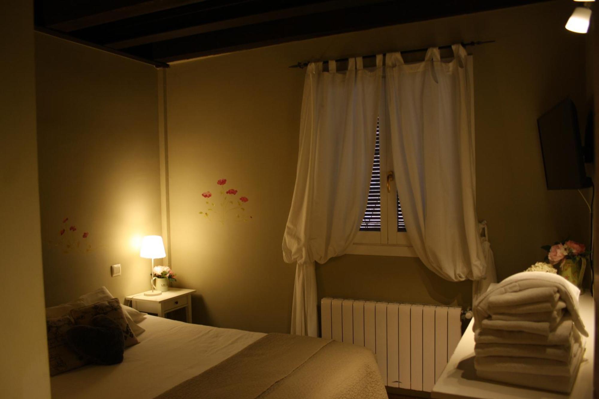 Refitoleria Apartamentos Segovia Bagian luar foto