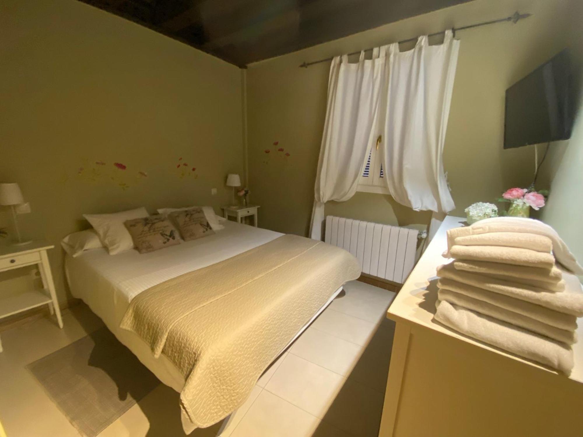 Refitoleria Apartamentos Segovia Bagian luar foto